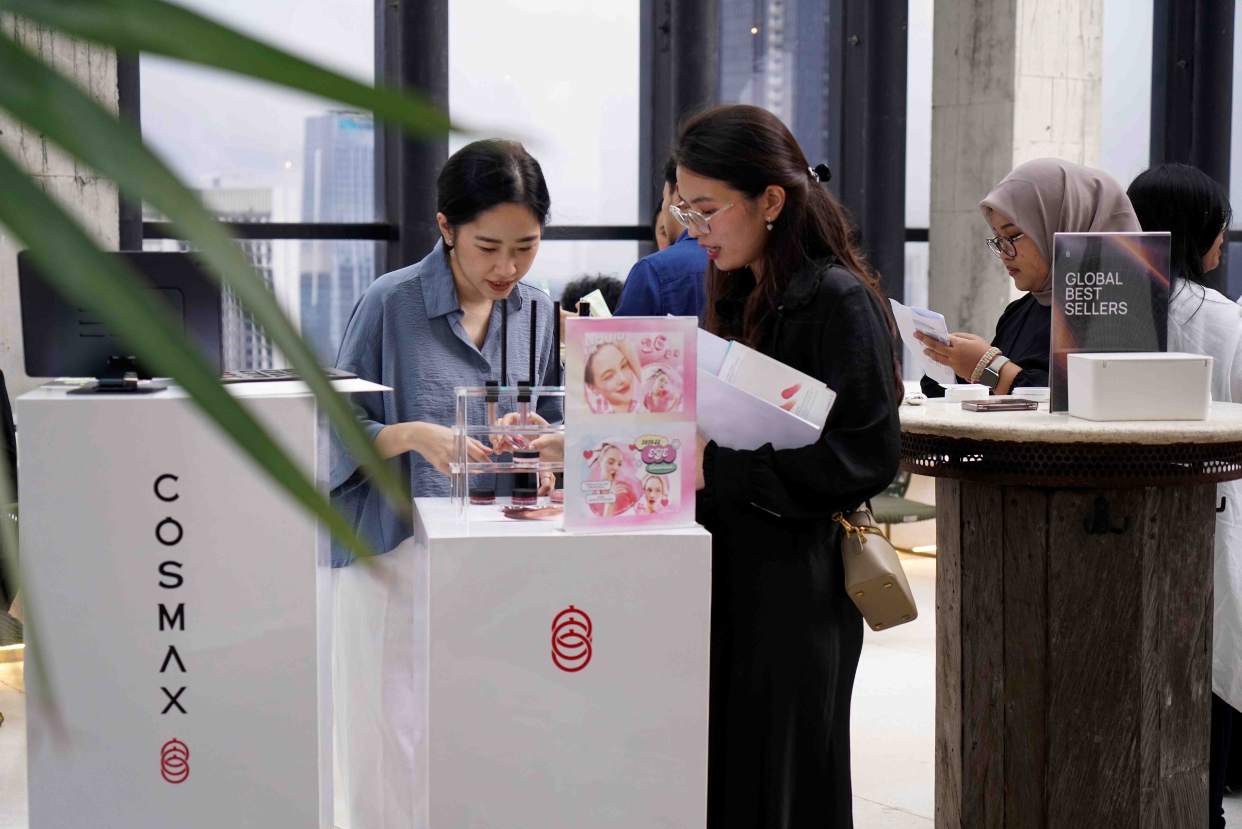 You are currently viewing Bangga Buatan Indonesia, COSMAX Pacu Brand Kecantikan Indonesia Mendunia