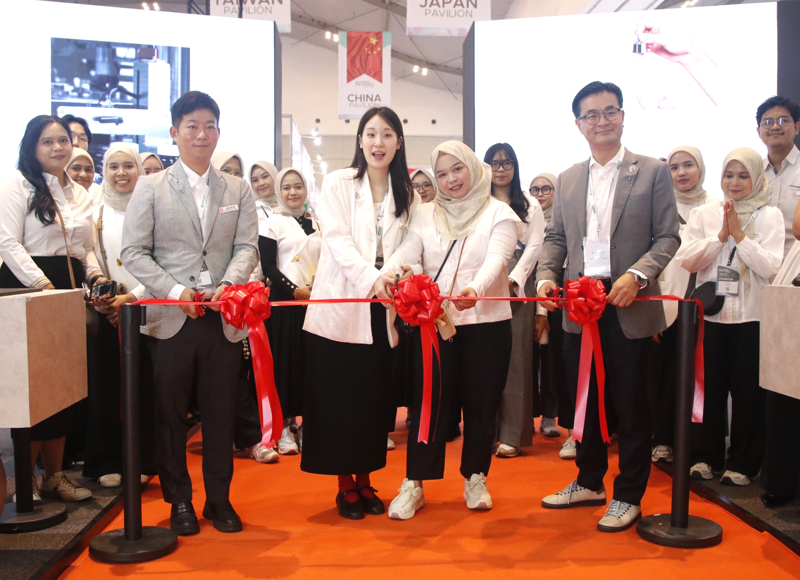 You are currently viewing COSMAX Indonesia Hadir di Cosmobeauté 2025, Usung Inovasi Skincare hingga Supplemen dengan Teknologi Terkini